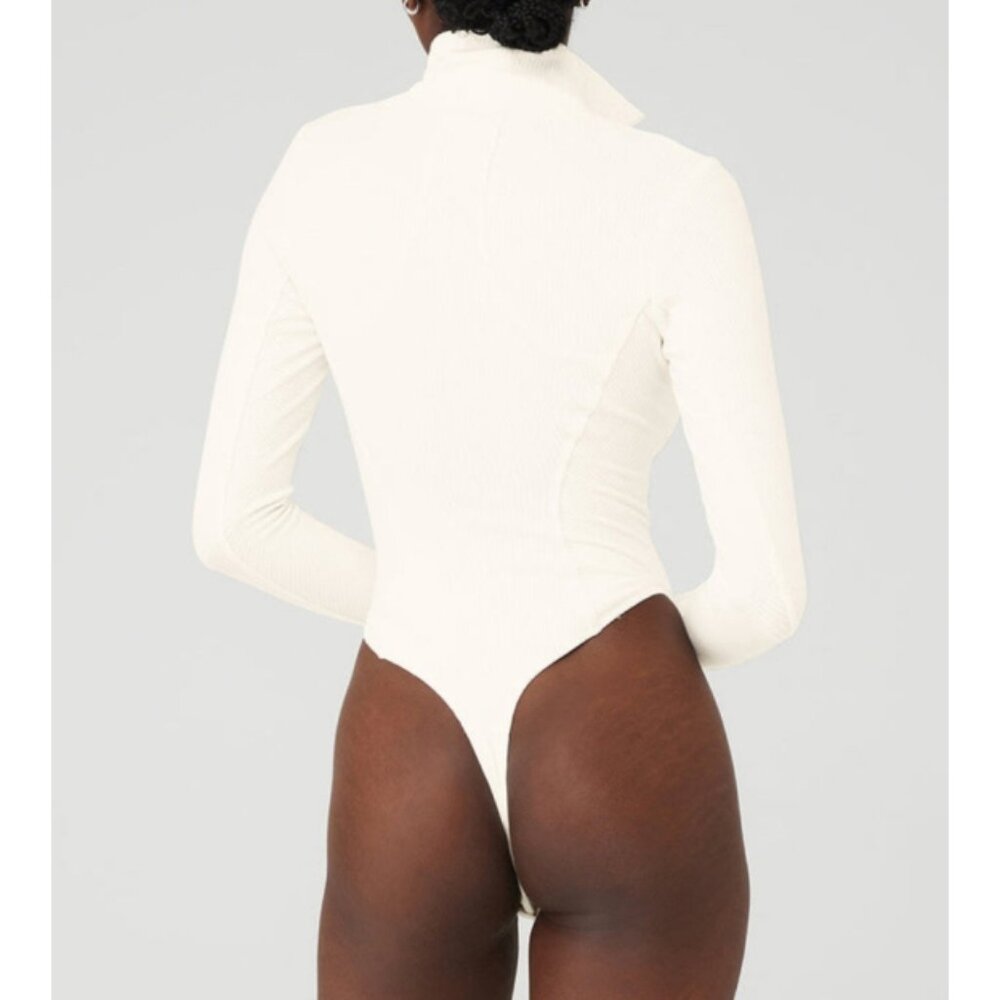 Alo Rise Up Long Sleeve Bodysuit Ivory V-Neck Zip Henley Cream Fitted Stretchy S - Picture 2 of 13